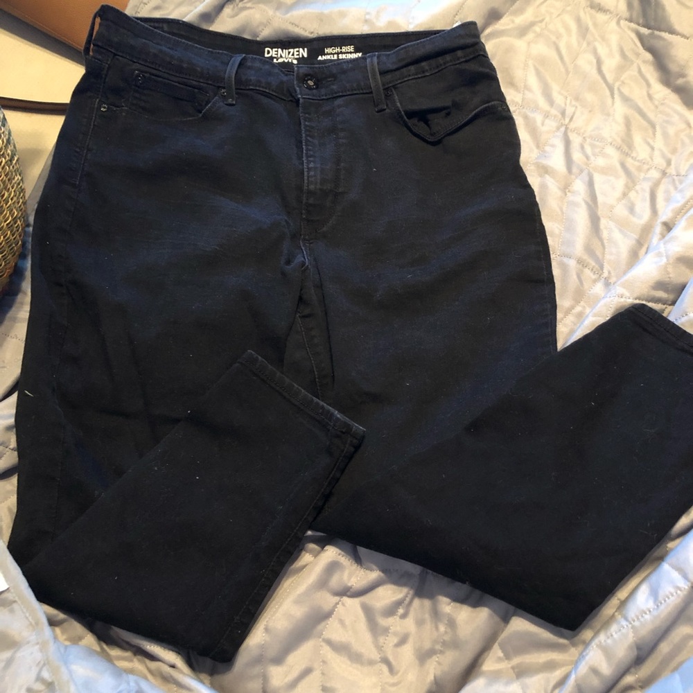Denizen Levi high waisted skinny jeans